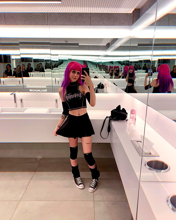 jadelaverne instagram image archive image