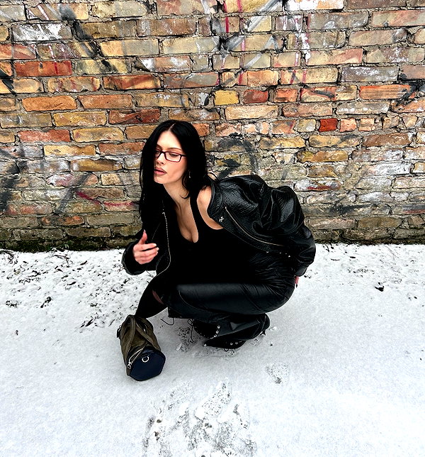 karolinaawasik instagram image archive image
