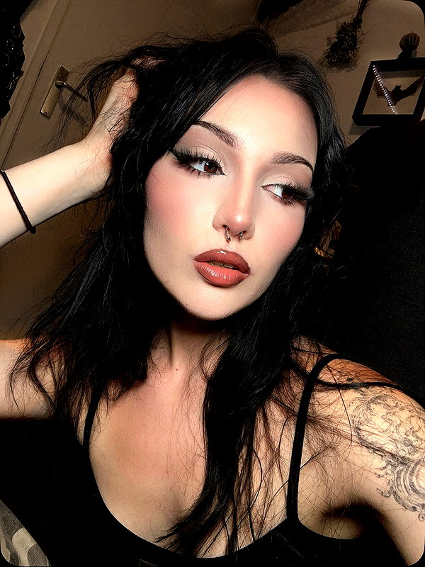 yasminhilde_ instagram image archive image