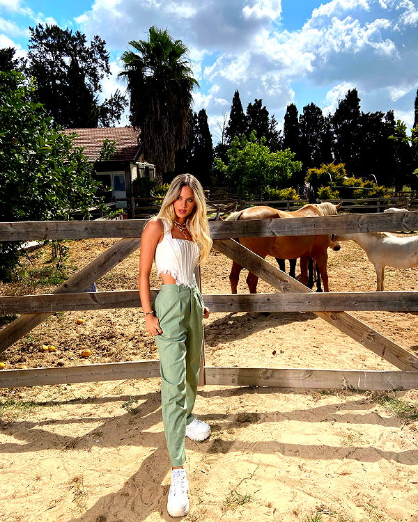 barzomer instagram image archive image