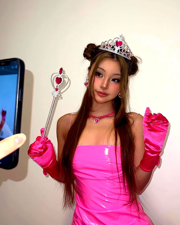 ll.lu1s instagram image archive image