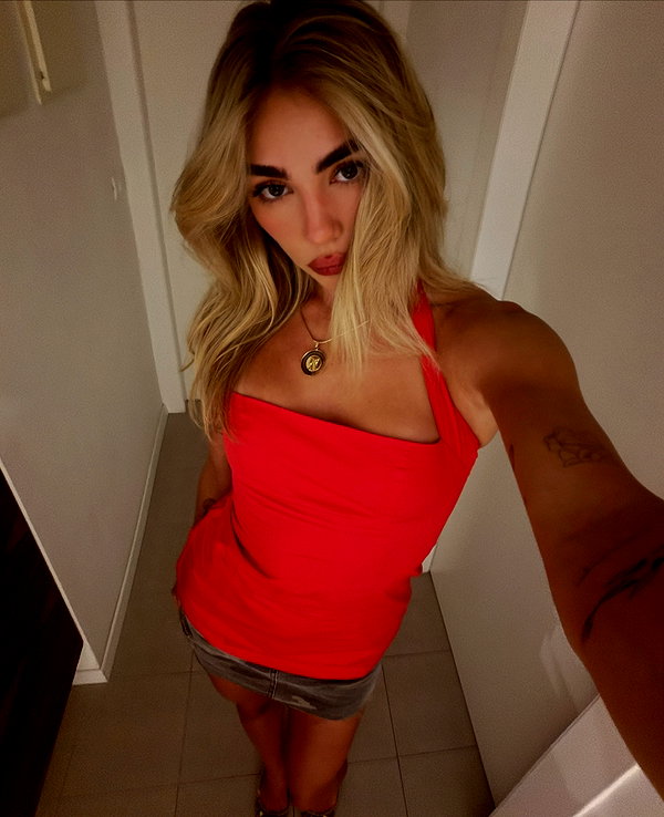 maya.keyy instagram image archive image