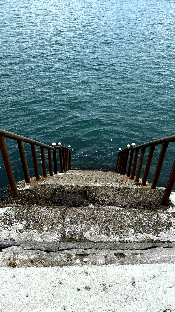 chuihon_ instagram image archive image