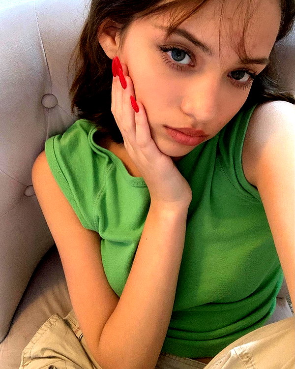lilarosepalaza instagram image archive image