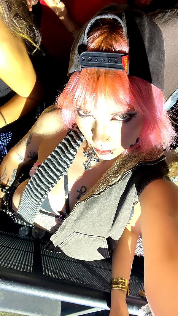 haileylayfield instagram image archive image
