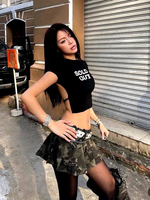 lyhythuedoxinh instagram image archive image