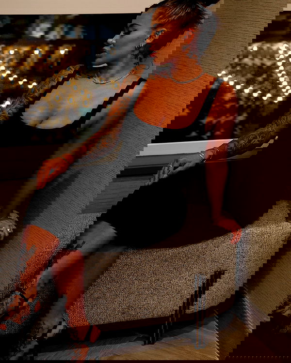 itshayleydavies itshayleydavies archive image