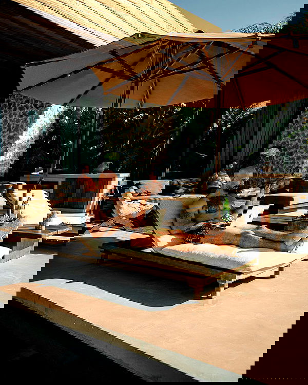 tateauraa tateauraa archive image