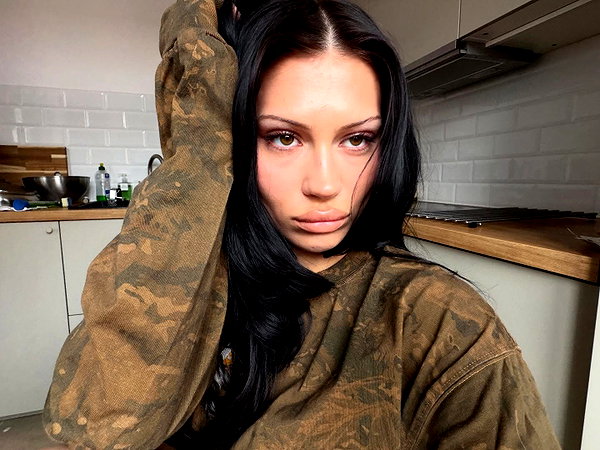 karolinaawasik instagram image archive image