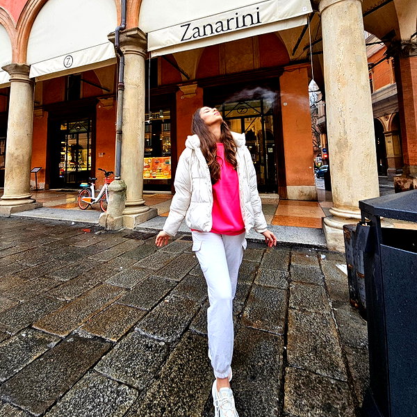 andreeamariavinatoru instagram image archive image