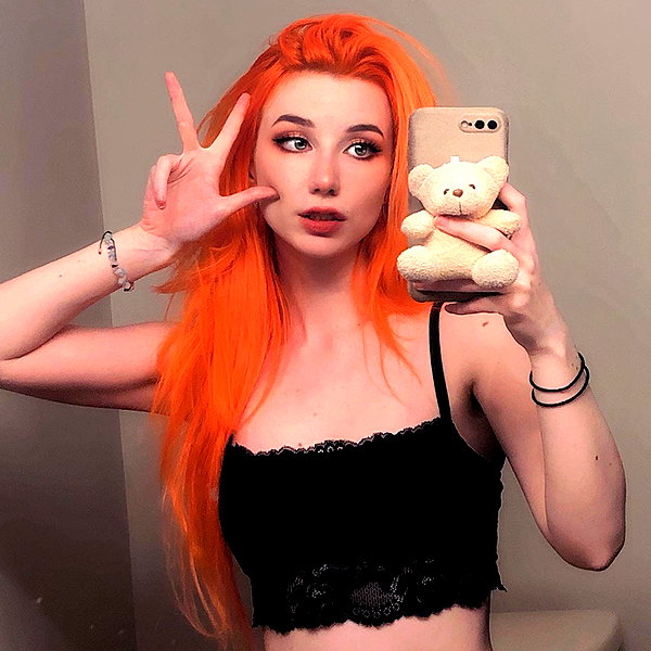danielle.mercedie instagram image archive image