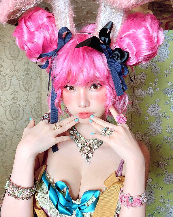 enakorin instagram image archive image