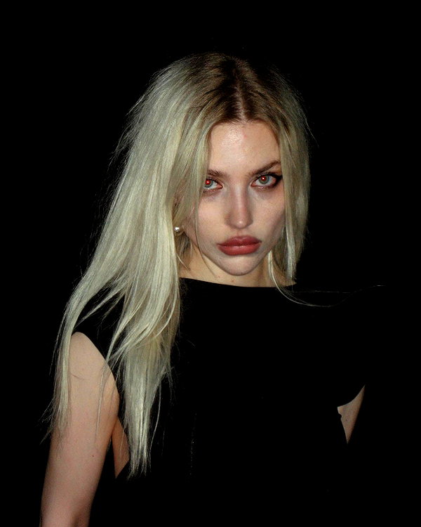 alien.hanna instagram image archive image