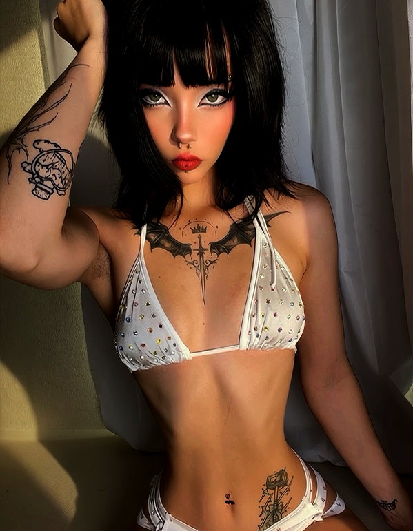 Archived image from @deadangelfiles on Instagram