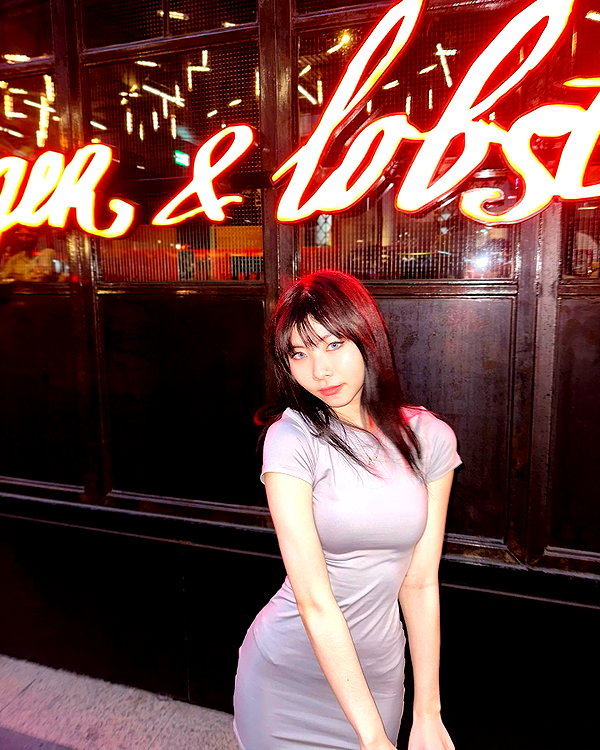 the.q.felicia instagram image archive image