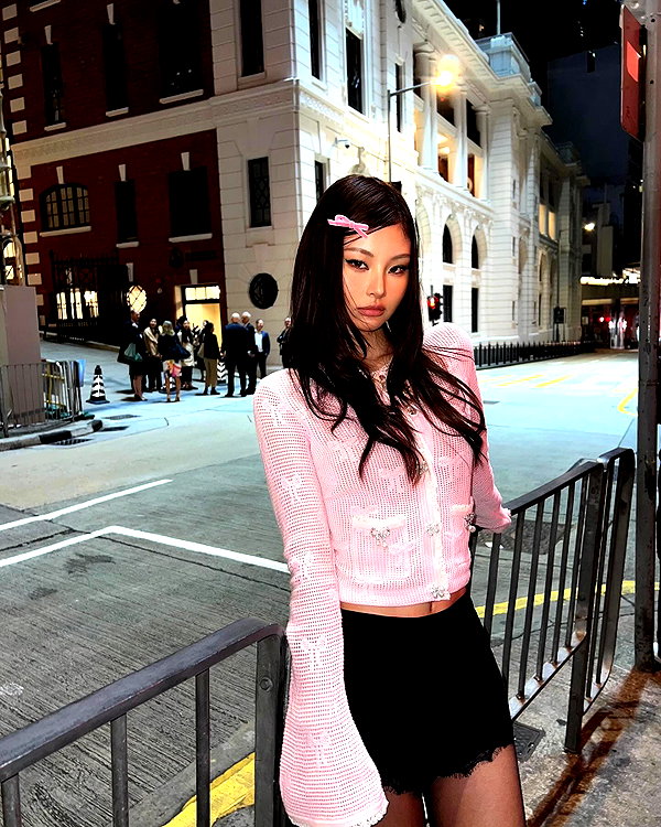 ll.lu1s instagram image archive image