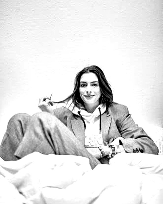 annehathaway instagram image archive image