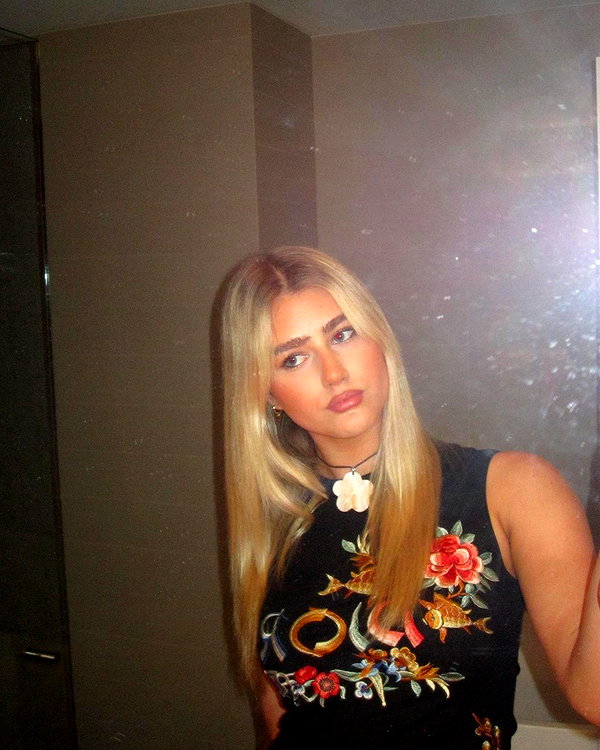 sophadophaa_ instagram image archive image