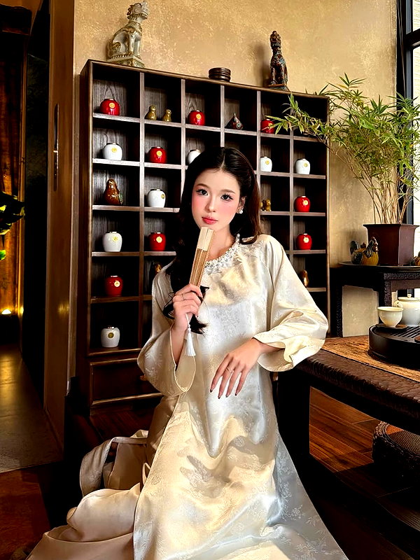 lyhythuedoxinh instagram image archive image