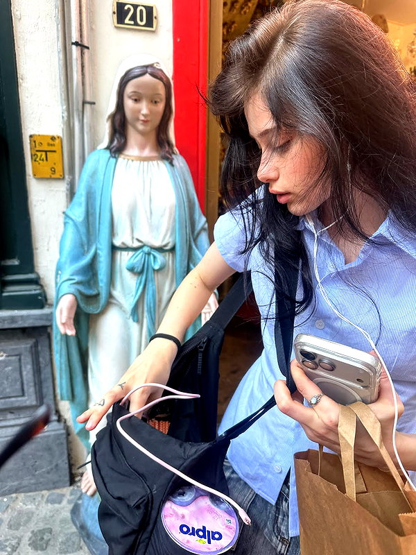 liashaked instagram image archive image