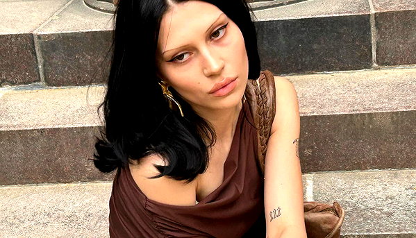 karolinaawasik instagram image archive image