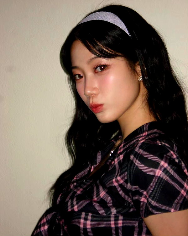 zuhazana instagram image archive image