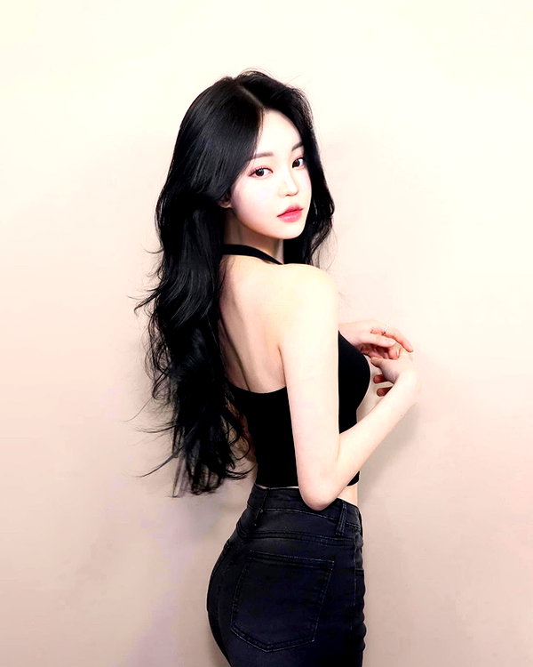 daxbin instagram image archive image