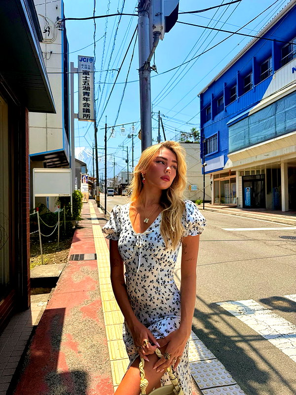 maya.keyy instagram image archive image