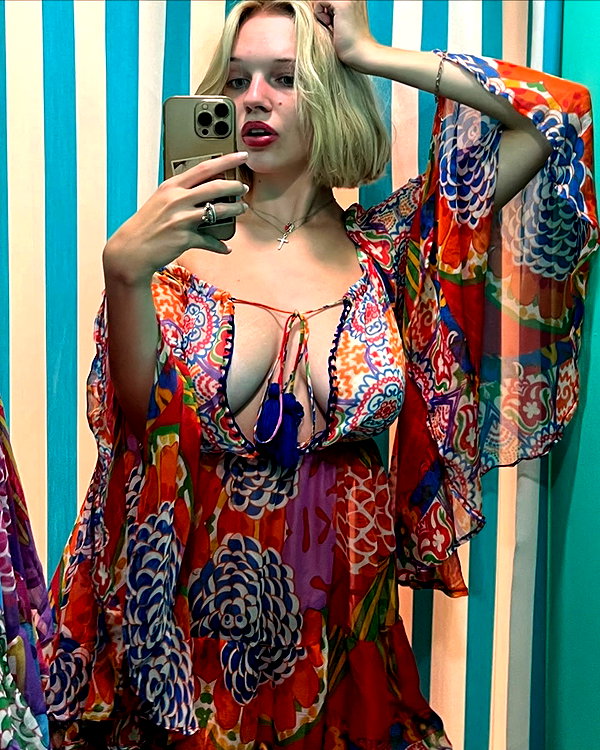 leni.bahr instagram image archive image