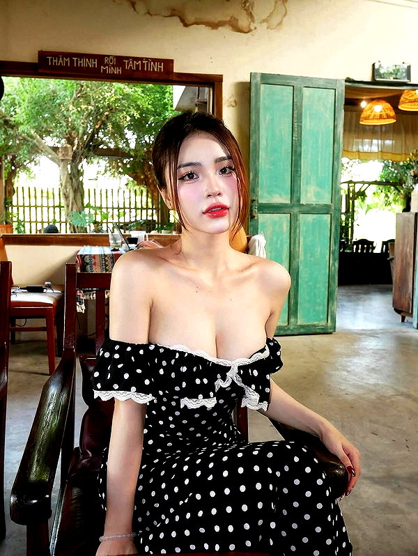 lyhythuedoxinh instagram image archive image