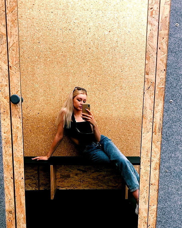 lilih instagram image archive image