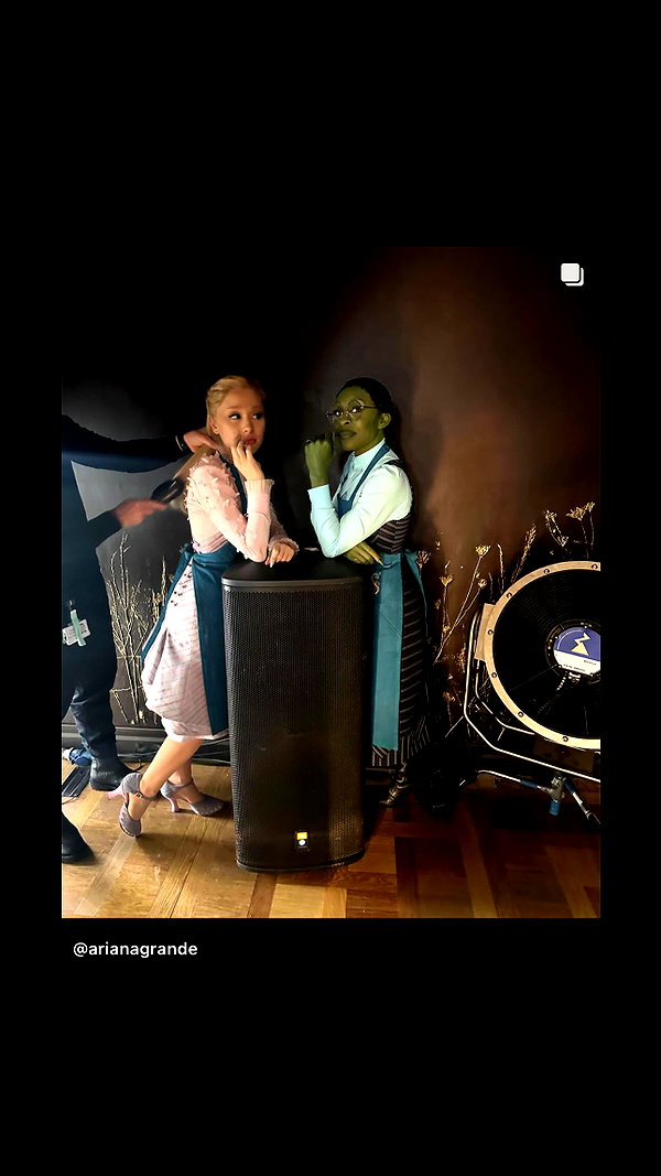 arianagrande instagram image archive image