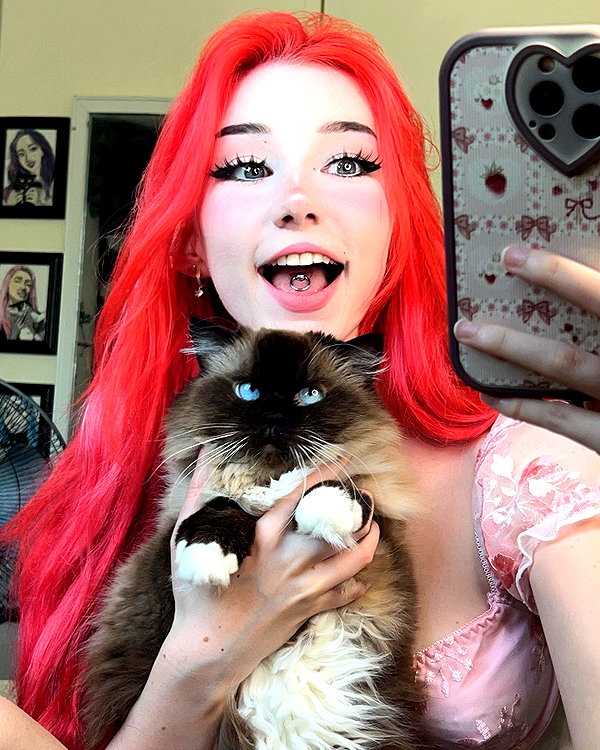 danielle.mercedie instagram image archive image