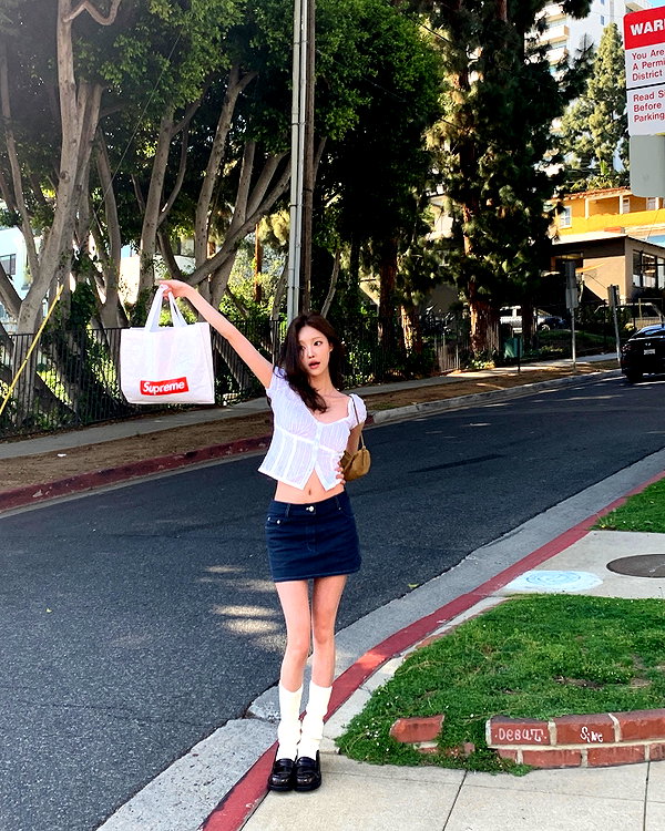daxbin instagram image archive image