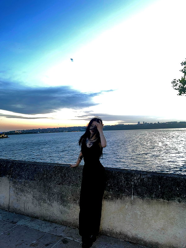 madamist_ instagram image archive image