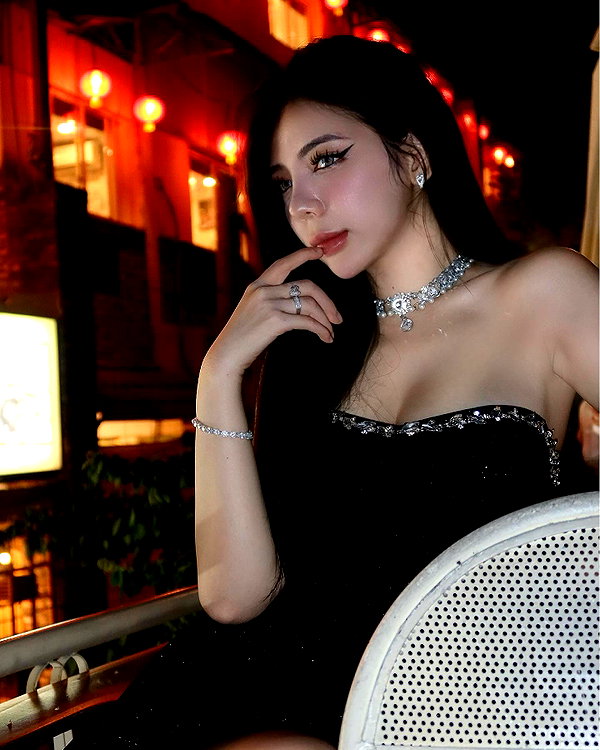 lyhythuedoxinh instagram image archive image