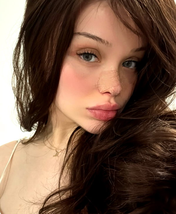 baddiesessence instagram image archive image