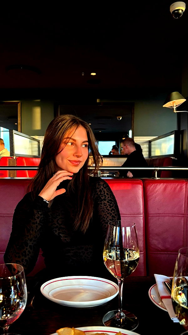 viki_dominev instagram image archive image
