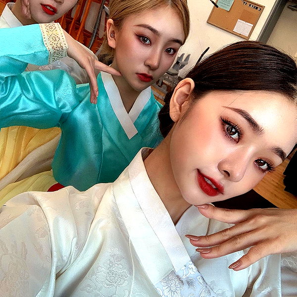 dear.zia instagram image archive image