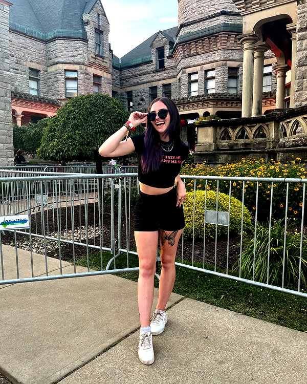 megann_eliizabeth instagram image archive image