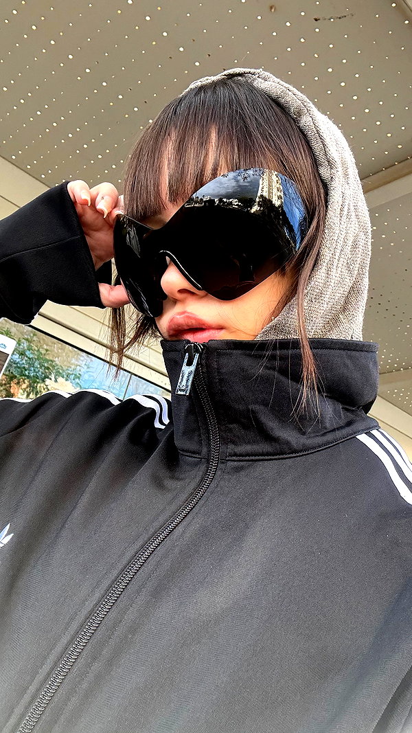 noa2000oooo instagram image archive image