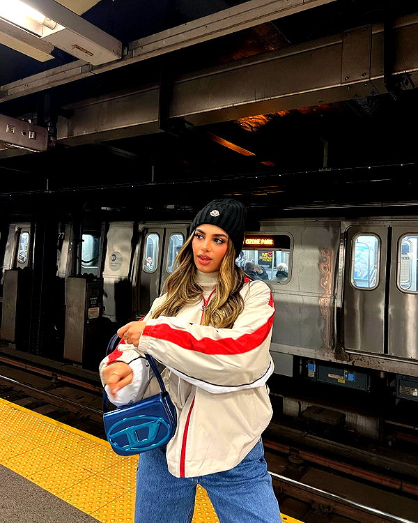 godbless_jess instagram image archive image