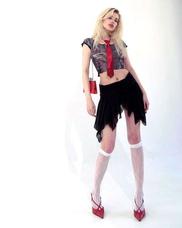alien.hanna instagram image archive image