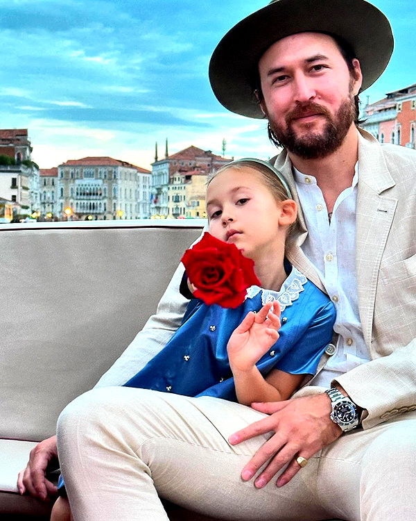 katehudson instagram image archive image