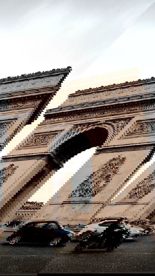 giangg._ giangg._ archive image