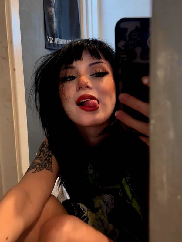 scarlett_ichor instagram image archive image