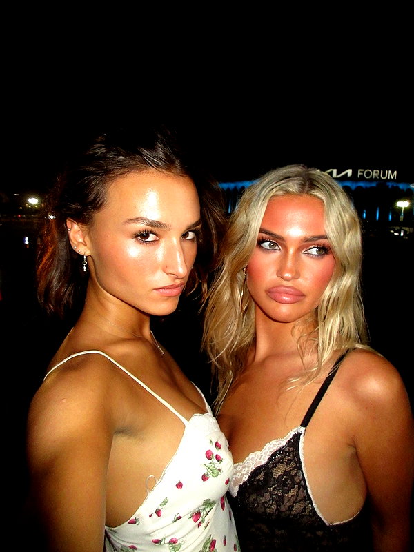 lizrrossi instagram image archive image