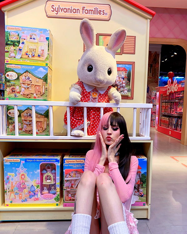 jadelaverne instagram image archive image
