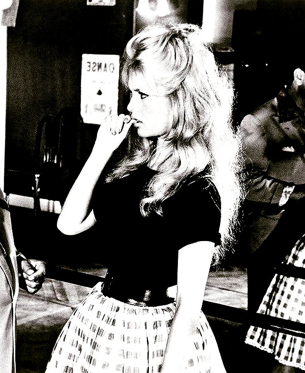sashapieterse instagram image archive image