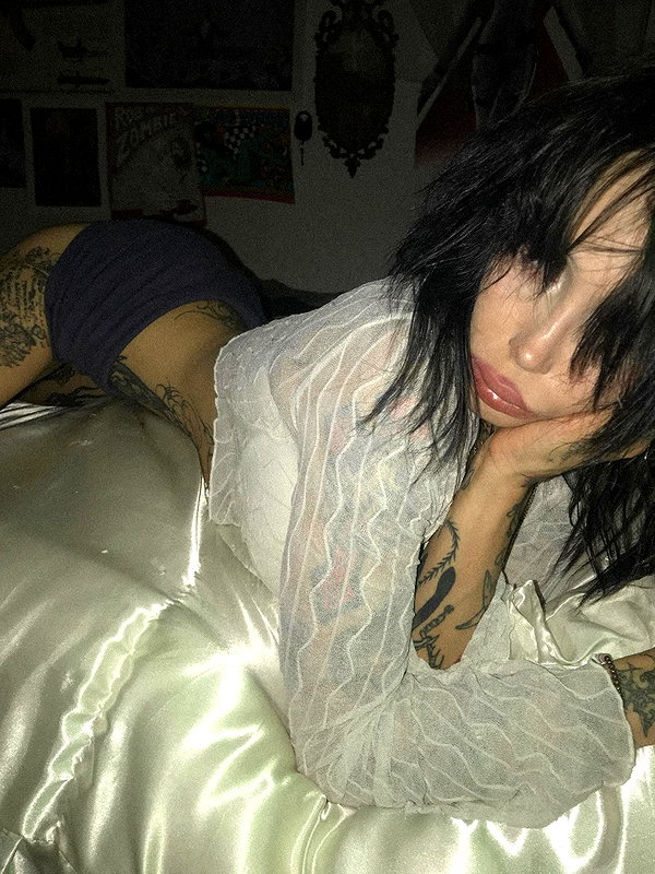 zommmbri instagram image archive image